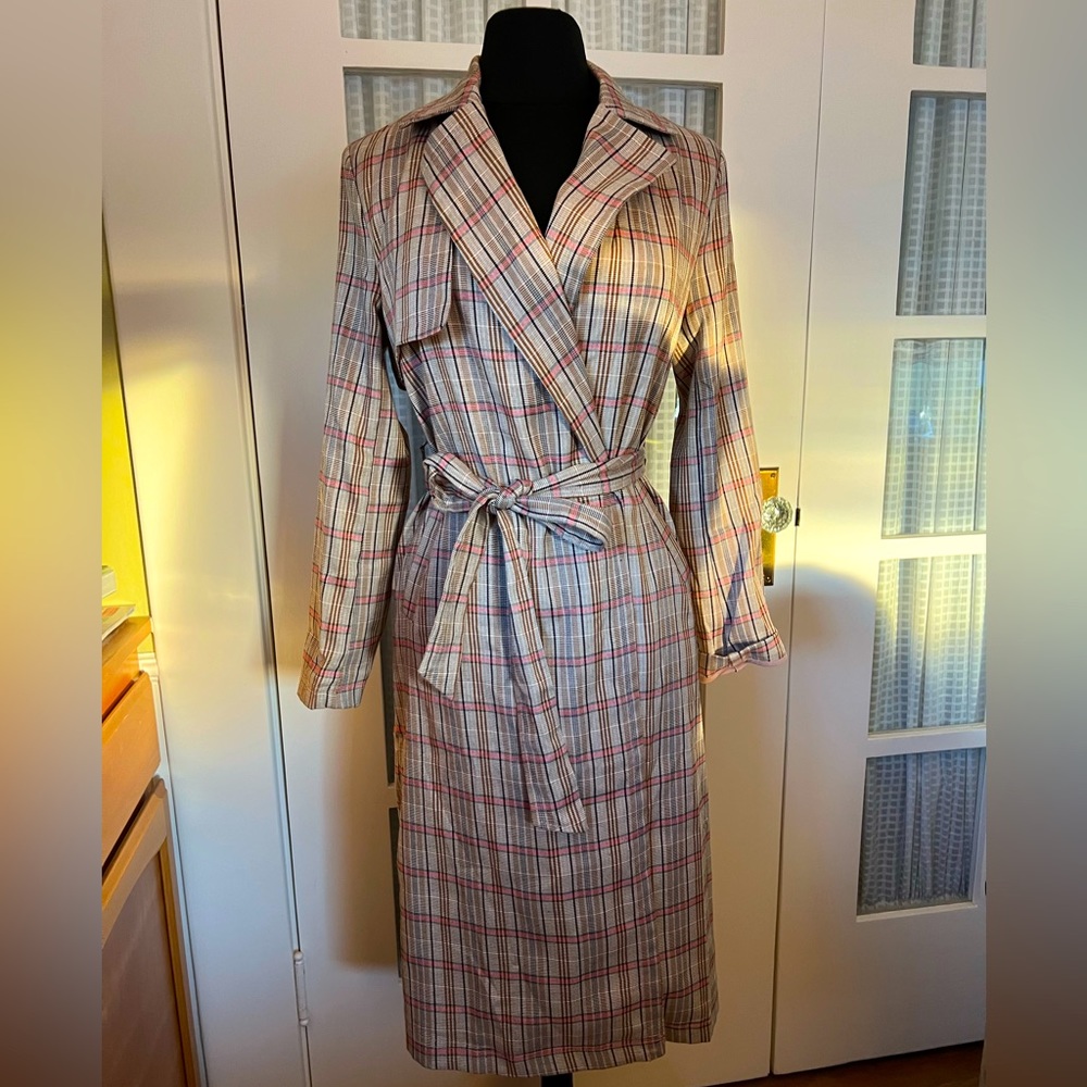 NWT Hariyn Trenchcoat